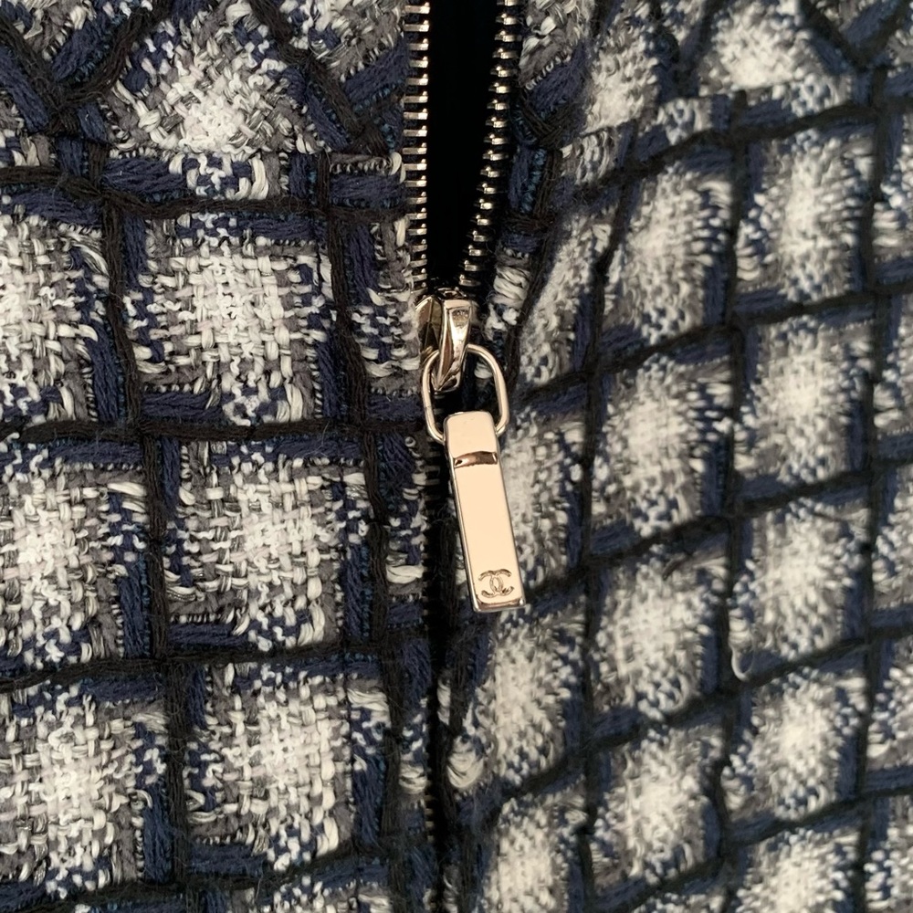 Chanel tweed CC zipper dress - Picture 2 of 16